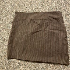 Gray pencil skirt